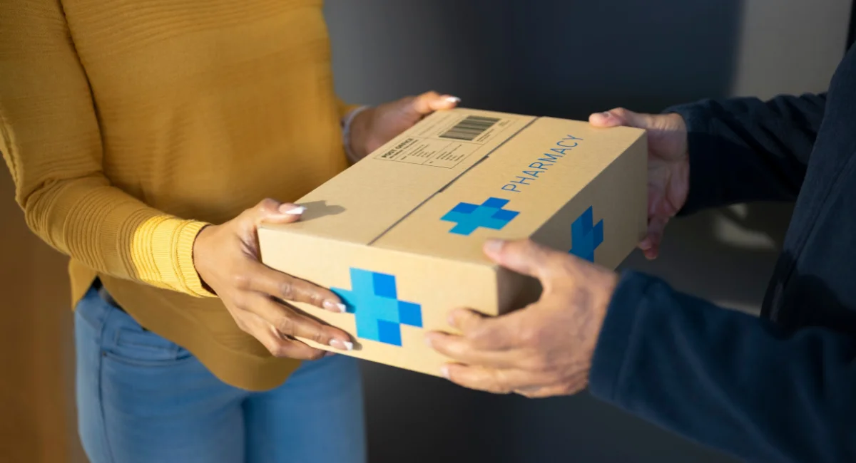 Untitled design Fort Worth Couriers Delivering A Pharmacy Package.